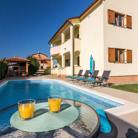 Linden Tree Villa Pula